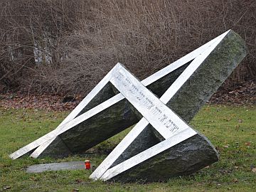 Uctění památky obětí holocaustu
