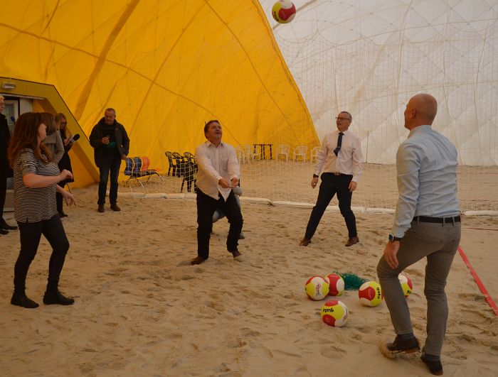 Otevření haly na plážový volejbal