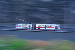 Trolejbus v rychlosti