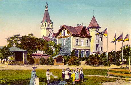 Historická fotografie zámku Větruše